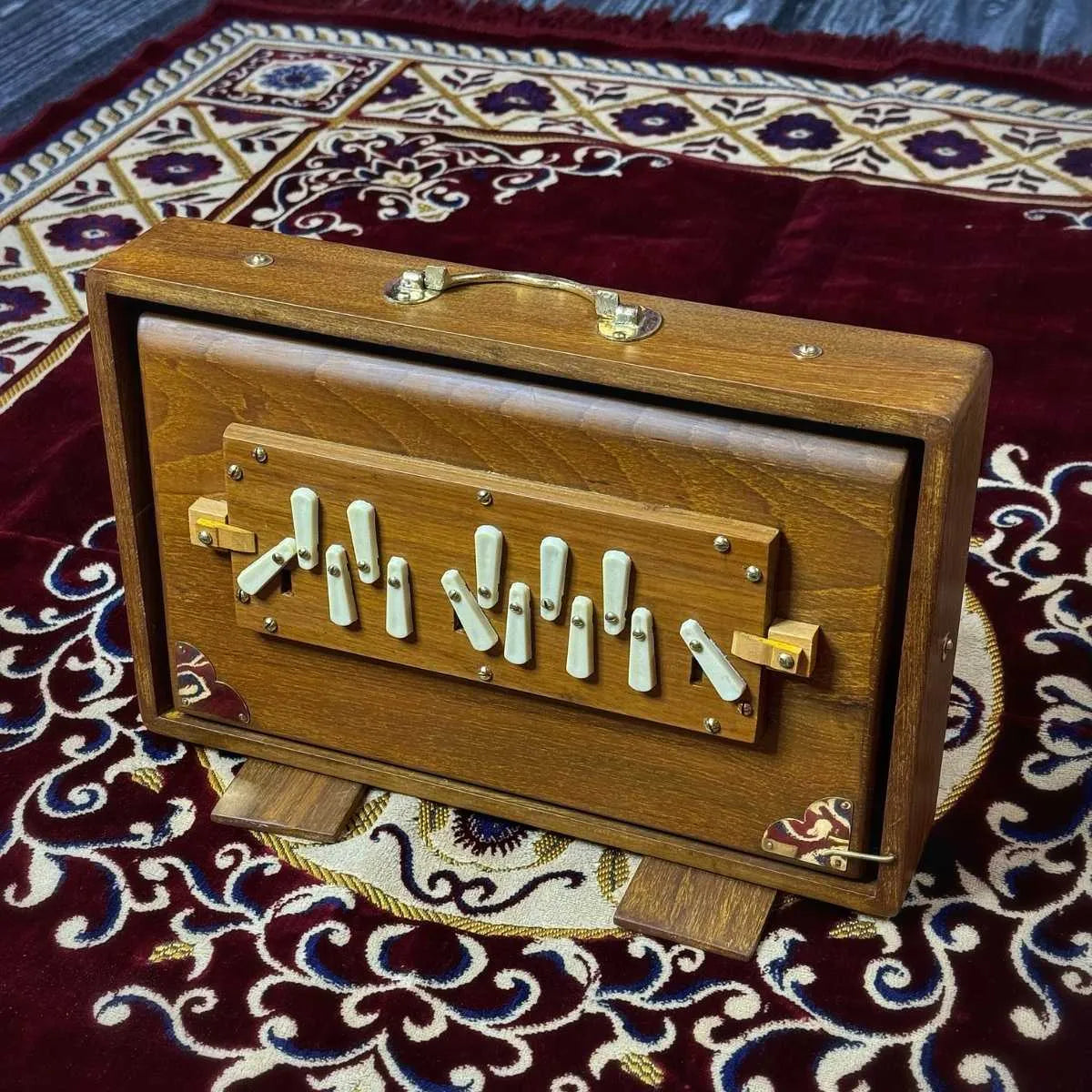 brown teak wood shruti box