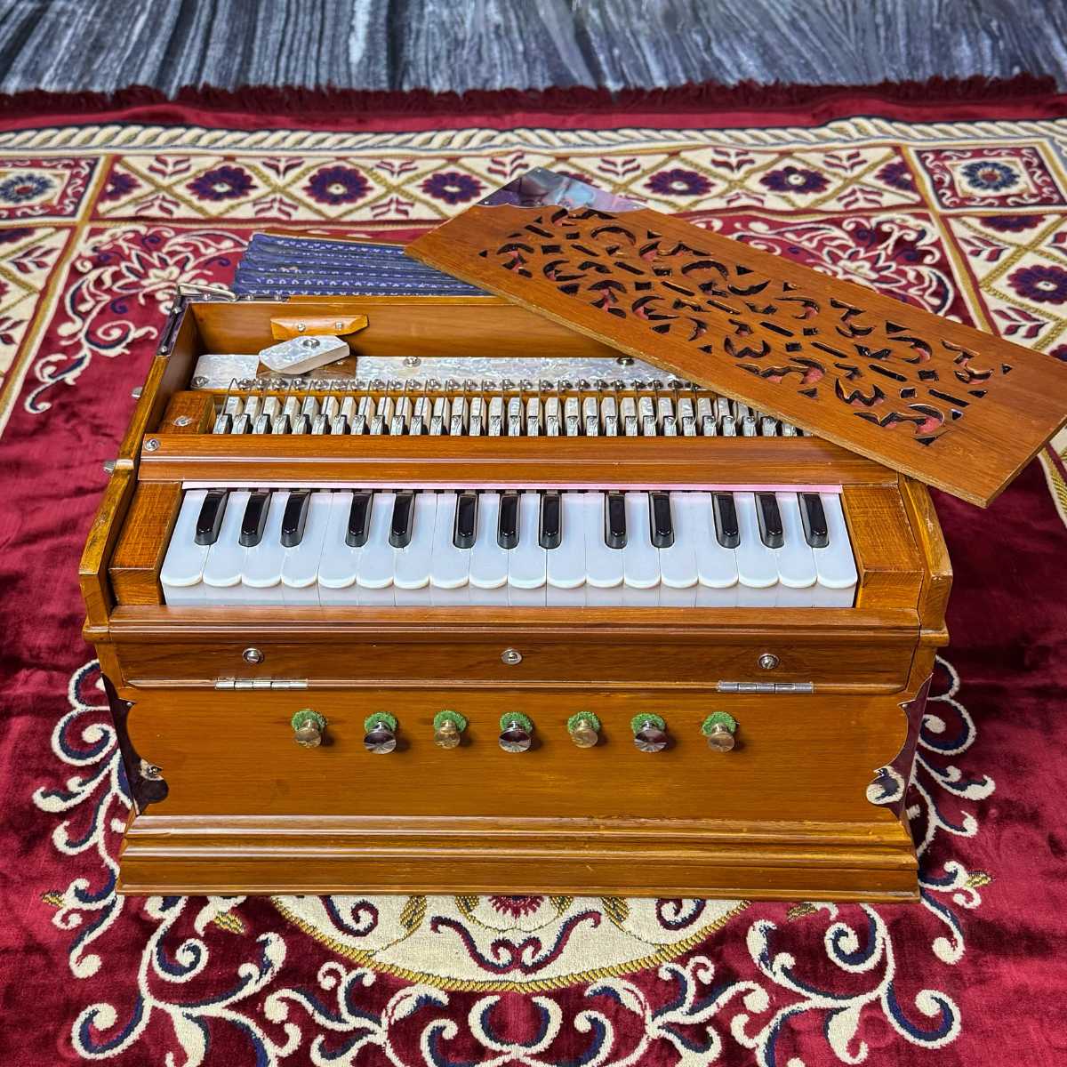 national music natural brown color small(mini) standing harmonium